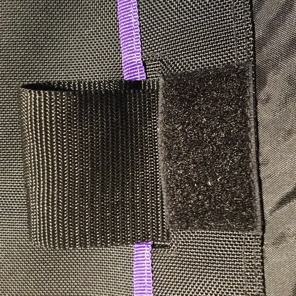 NWOTS Crop in Style portfolio w/ability to hang lots of pockets & sleeves - Picture 13 of 14